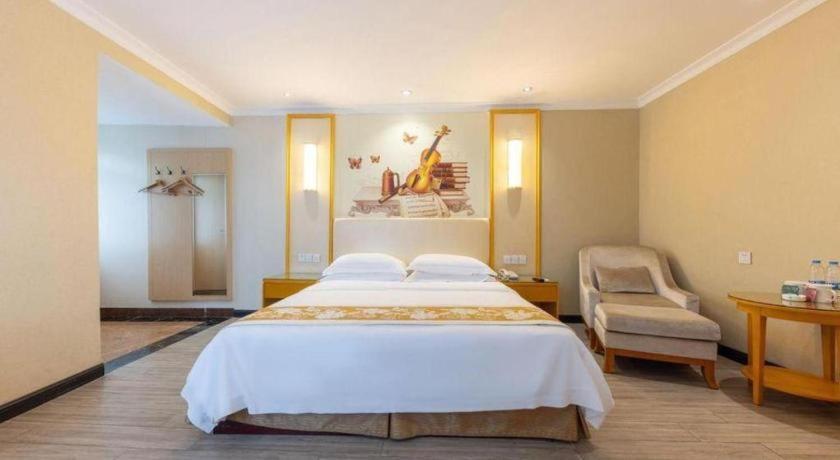 Greentree Inn Guangzhou Panyu Chimelong Paradise Business Hotel Eksteriør bilde
